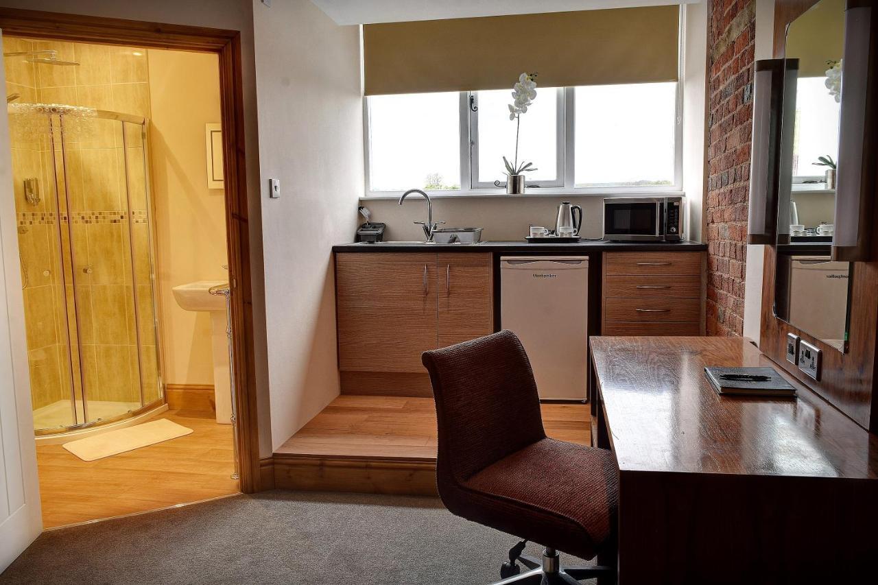 Hotel The Wharf Stourport Extérieur photo
